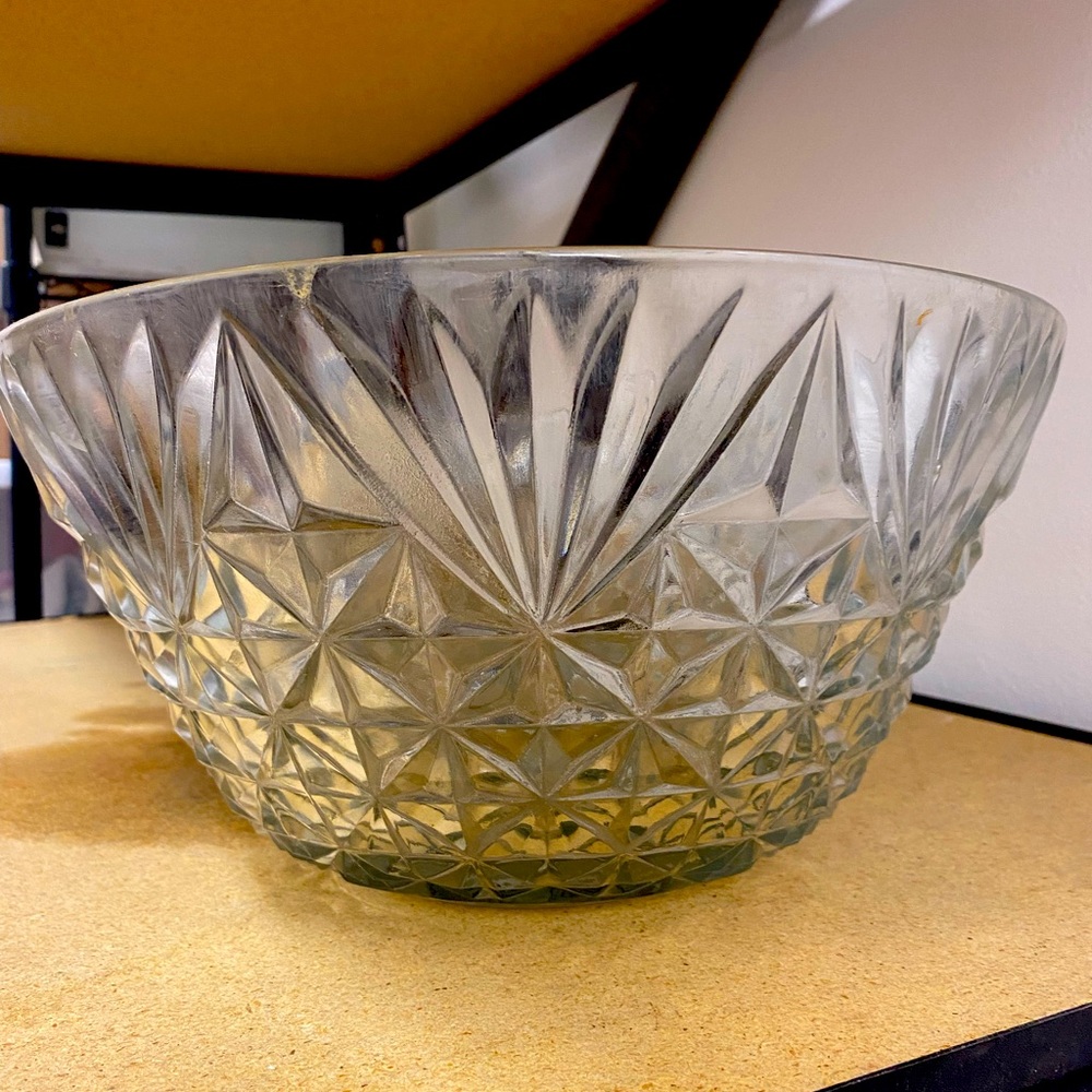 Vintage Anchor Hocking Crystal Punch Bowl